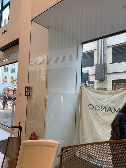 Mango, campaign window, Copenhagen